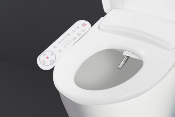 자동세척이 가능한 듀얼 살균케어의 노즐